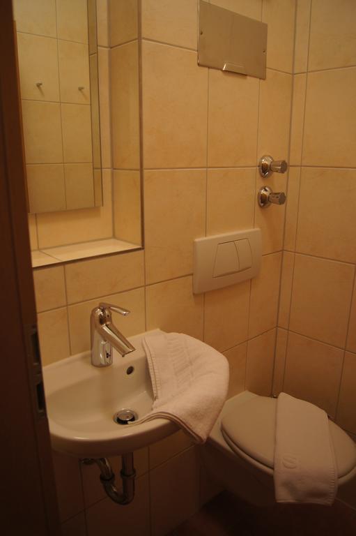 Hotel Gut Schwaige Ebenhausen Quarto foto